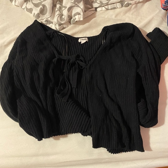 garage tied up top - Picture 2 of 2